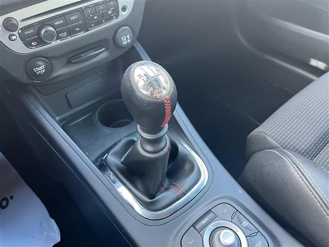 RENAULT Megane 02640701_VO38043366