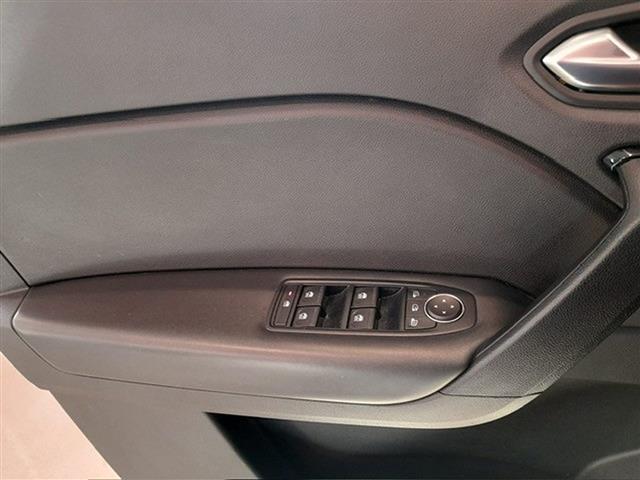 RENAULT Captur 00015855_VO38023184