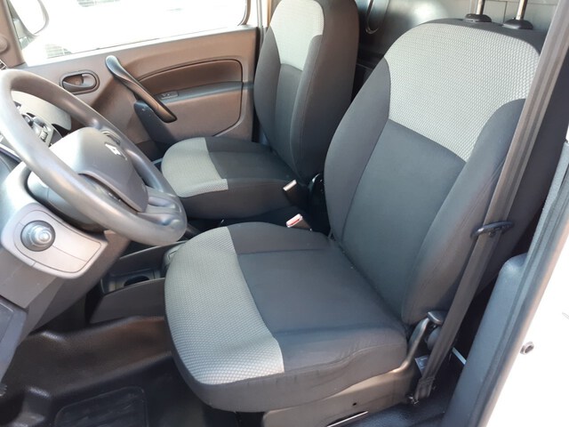 Inside Kangoo Furgón Diesel  Blanco Mineral