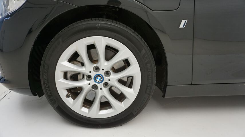 Outside Serie 2 F45 Active Tourer Híbrido Enchuf  Negro