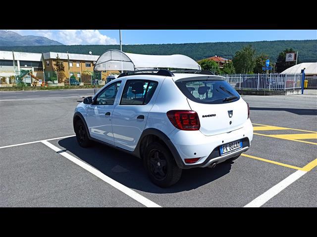 DACIA Sandero  Stepway 00024213_VO38013404