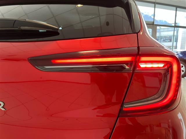 RENAULT Captur 00935796_VO38023207