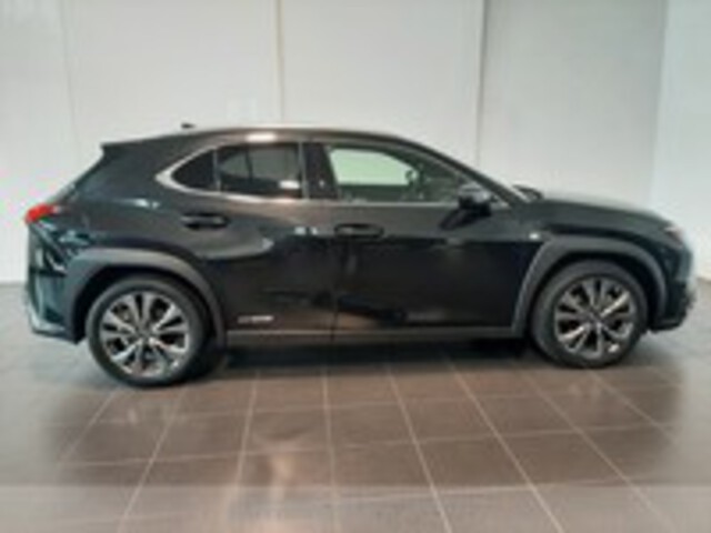 LEXUS UX 2019 01883113_VO38013067