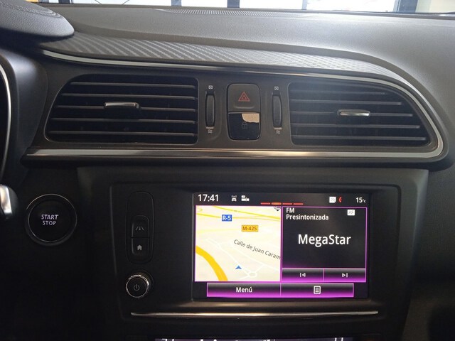 Inside Kadjar Diesel  Blanco Glaciar