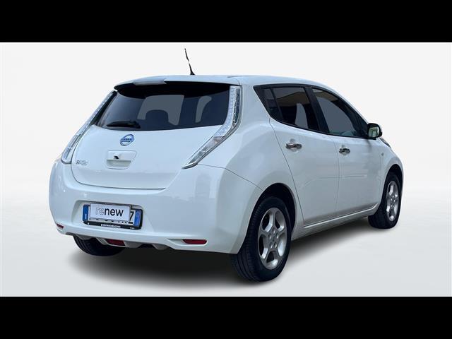 NISSAN Leaf 00428152_VO38023217