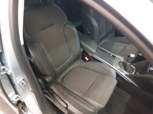 Inside Mégane  Gris Highland
