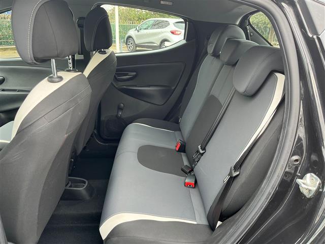 LANCIA Ypsilon 02640882_VO38043366