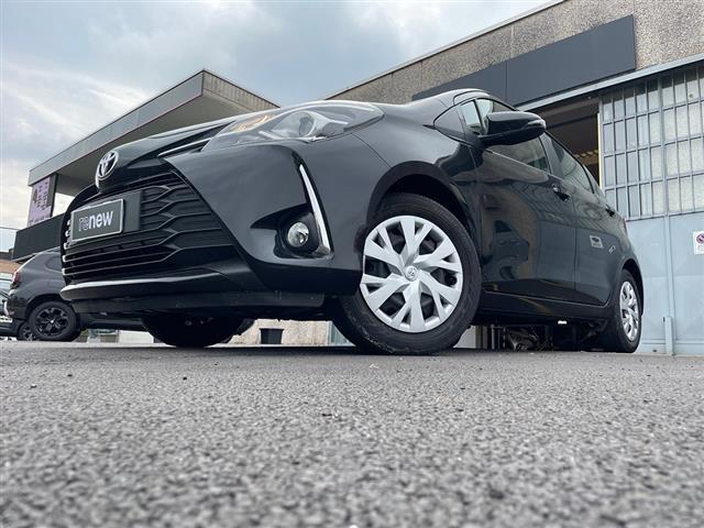 TOYOTA Yaris 00392996_VO38023217