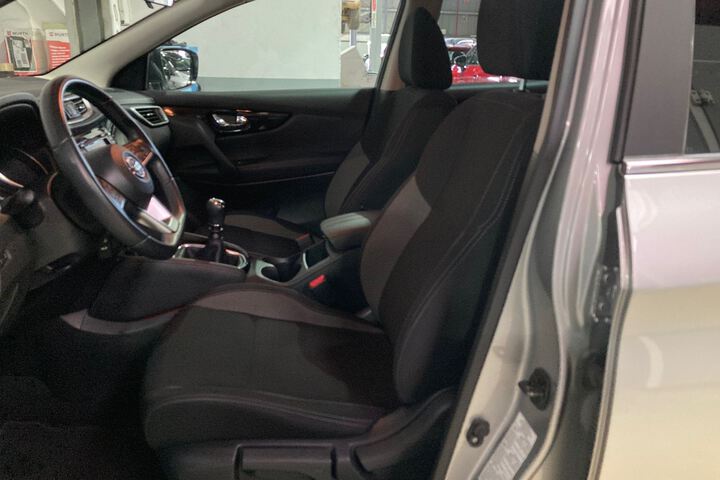 Inside Qashqai Diesel  Gris