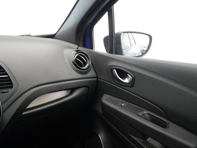 Inside Captur  AZUL