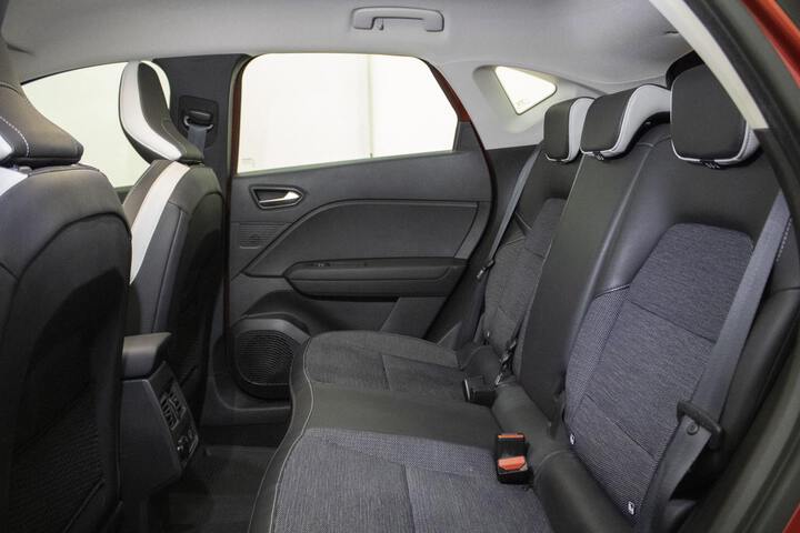 Inside Captur Gasolina/gas  Rojo Deseo