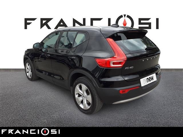 VOLVO XC40 00025015_VO38013018