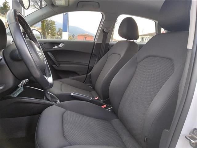 AUDI A1 01282118_VO38043211