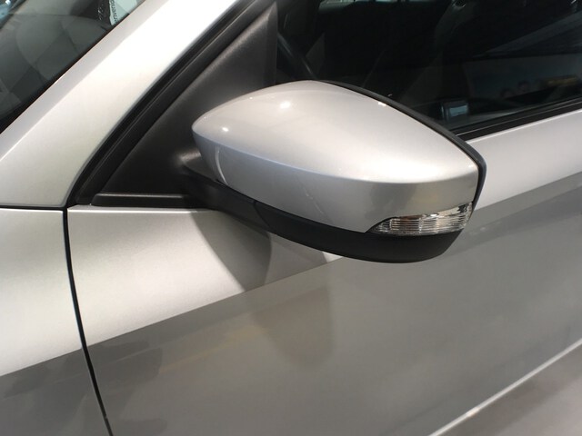 Inside Fabia  Plata Brillante