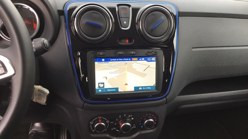 Inside Lodgy Diesel  Azul