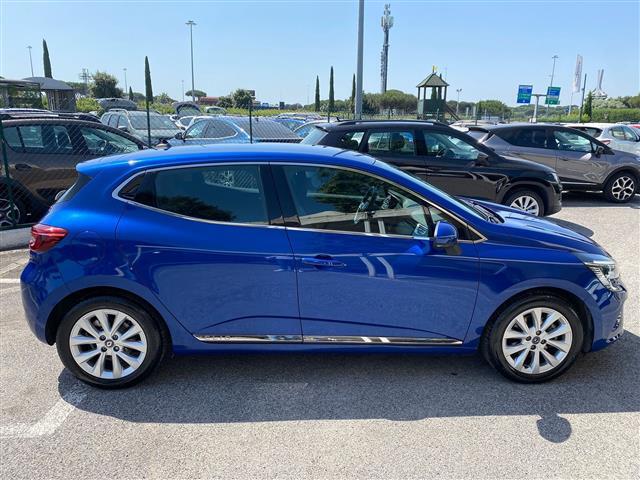 RENAULT Clio 02641547_VO38043366
