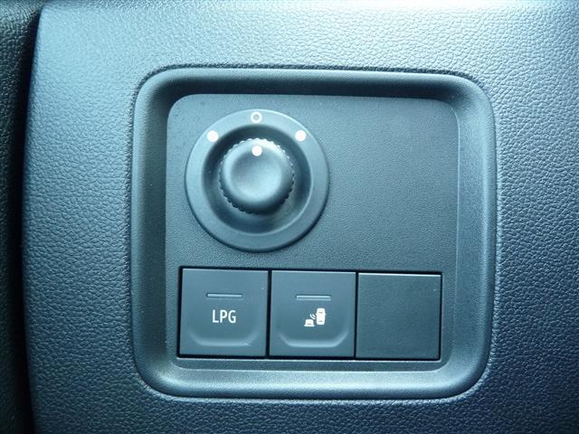 DACIA Duster II 2021 00335598_VO38013550