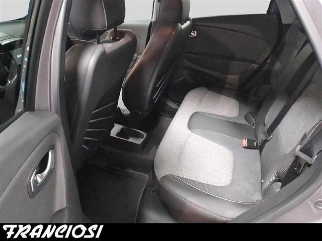 RENAULT Captur 00023553_VO38013018