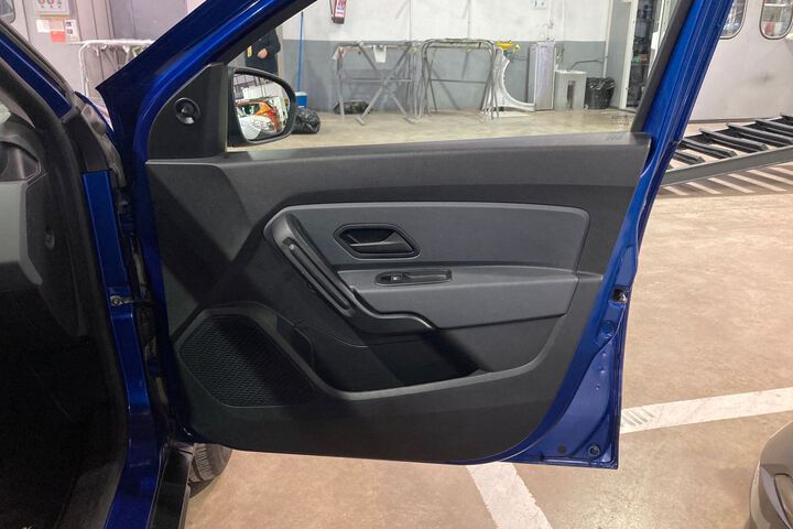 Inside Duster Diesel  Azul Rayo