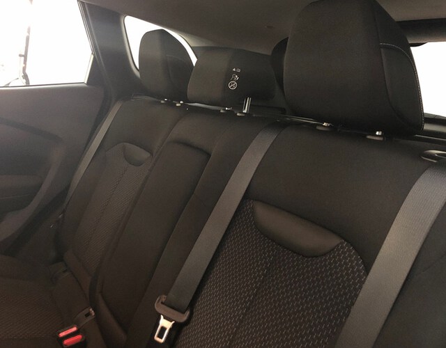 Inside Kadjar  Negro