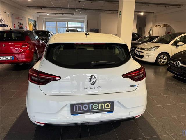 RENAULT Clio 05720154_VO38043127