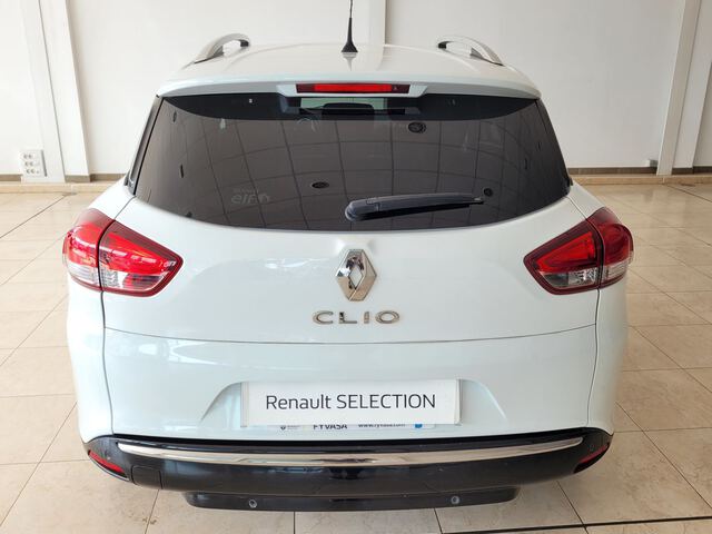 Inside Clio Sport Tourer Diesel  BLANC GLACIER