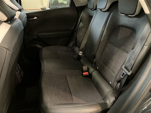 RENAULT Captur II 2019 00984403_VO38023207