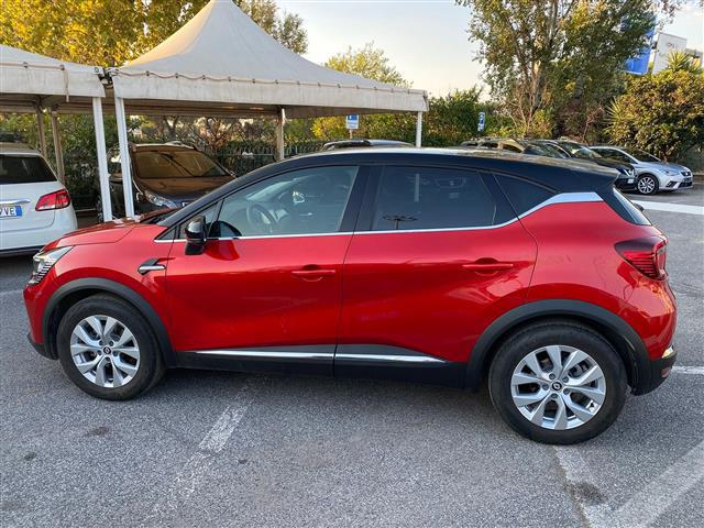 RENAULT Captur 02641651_VO38043366