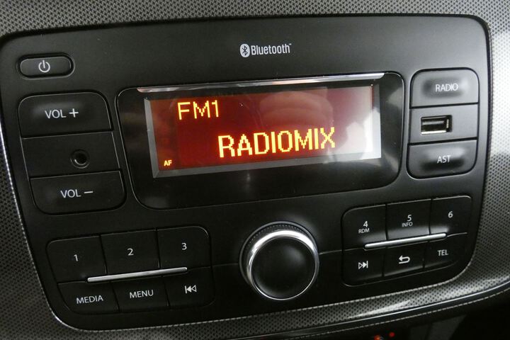 Inside Sandero  Negro Nacarado