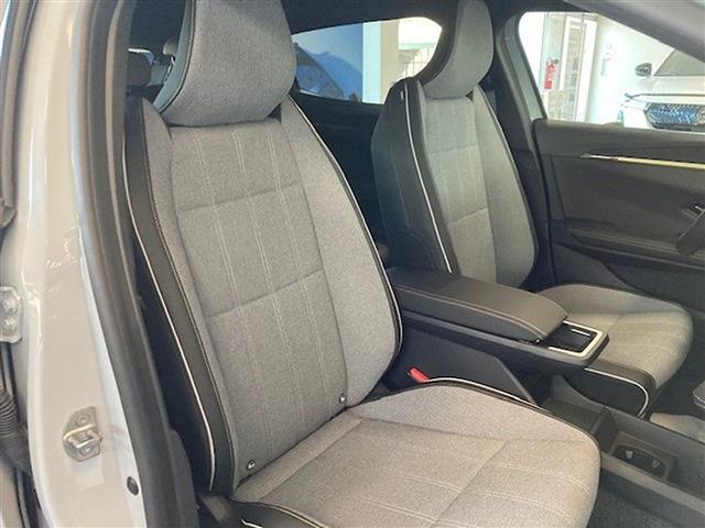 RENAULT Megane 00086711_VO38023184