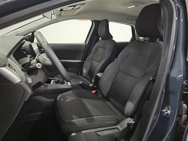 RENAULT Captur 02416193_VO38013170