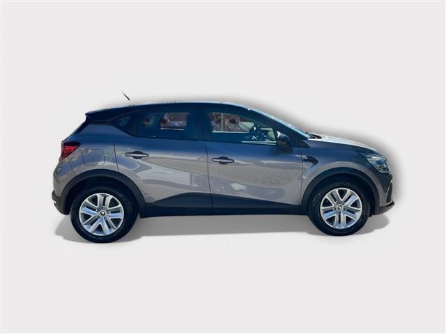 RENAULT Captur 06194845_VO38013080