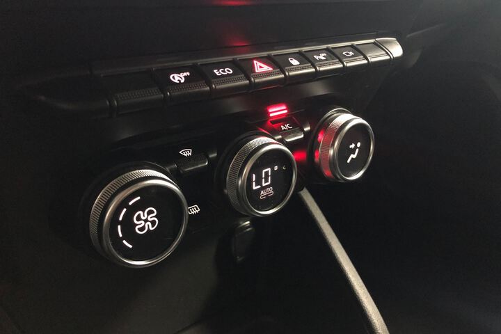 Inside Duster Diesel  Blanco Glaciar