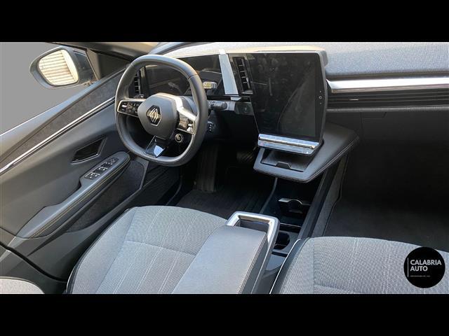 RENAULT Megane E Tech 00006560_VO38033579