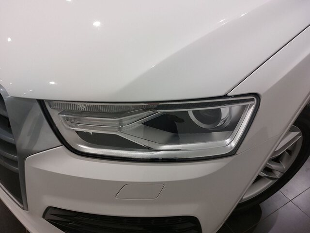 Outside Q3 Diesel  Blanco