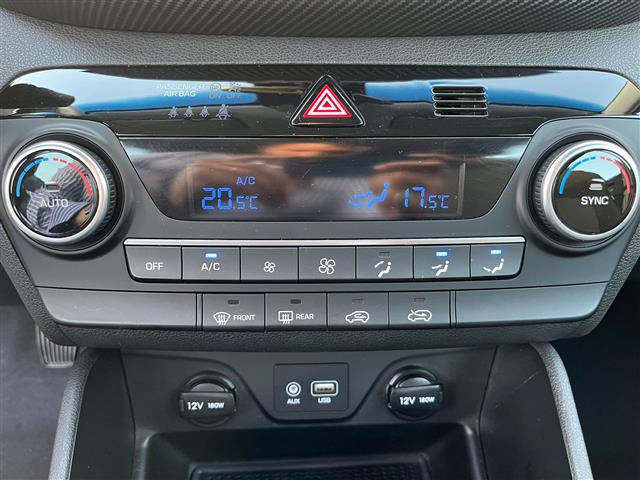 HYUNDAI Tucson II 2018 02640604_VO38043366