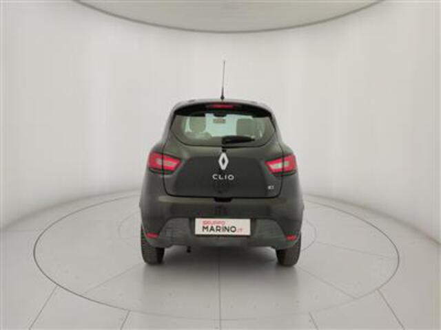 RENAULT Clio 02705256_VO38033952