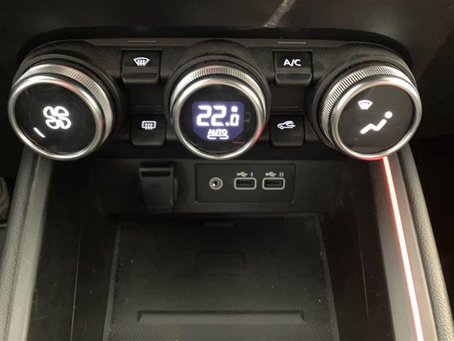 RENAULT Clio V 2023 00985359_VO38023207
