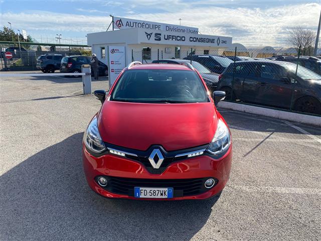RENAULT Clio 02640933_VO38043366