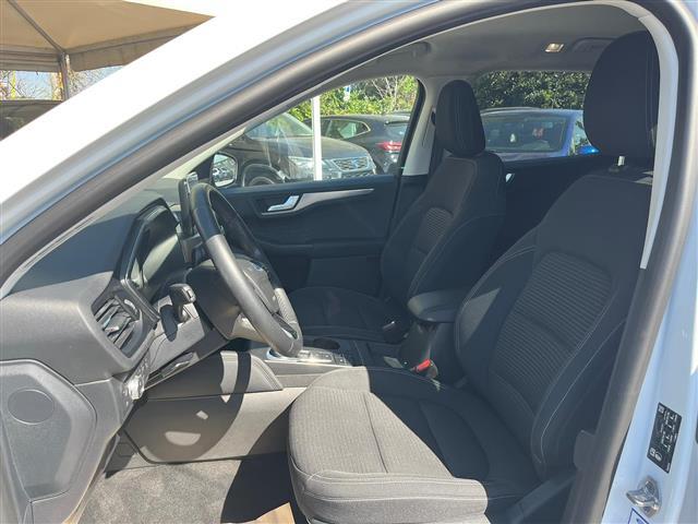 FORD Kuga 02641473_VO38043366