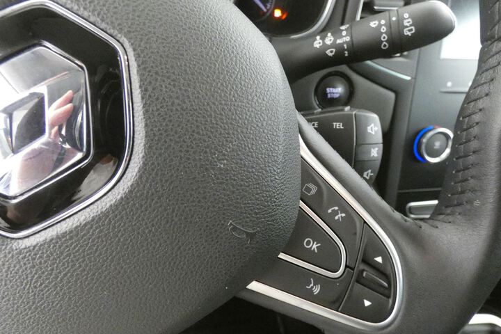 Inside Mégane Sport Tourer Diesel  Gris Titanium