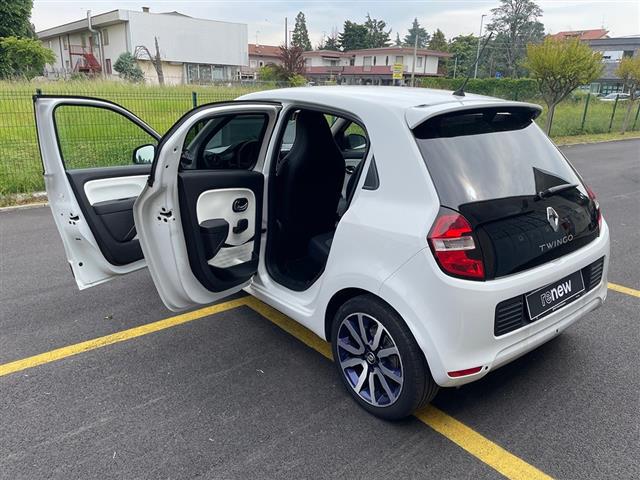 RENAULT Twingo 00384162_VO38023217