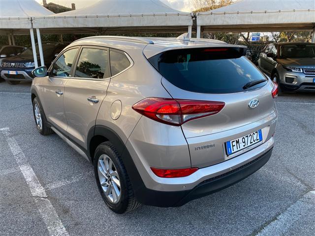 HYUNDAI Tucson 02641070_VO38043366