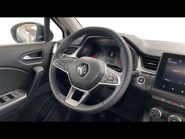 RENAULT Captur 00335648_VO38013550