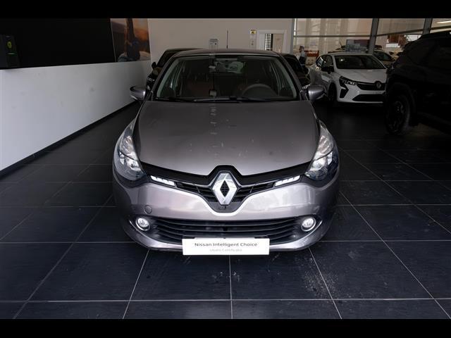 RENAULT Clio 00094543_VO38013437