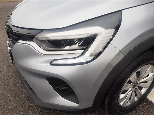 RENAULT Captur 00012948_VO38023184