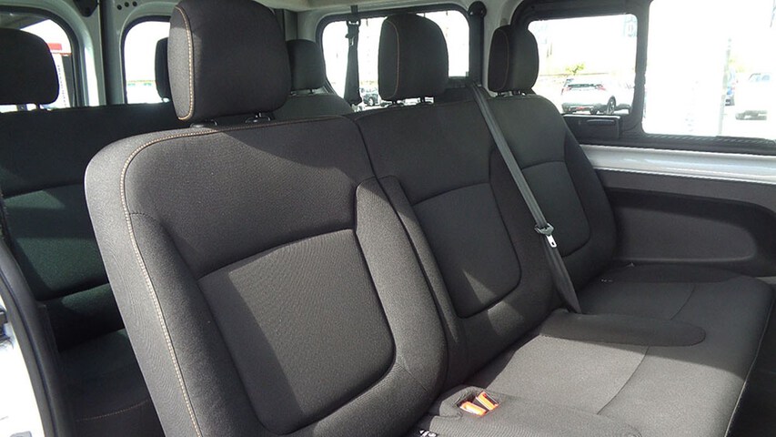 Inside Trafic Combi Diesel  BLANCO