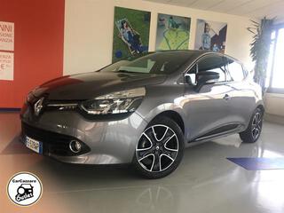 RENAULT Clio 00252067_VO38023217