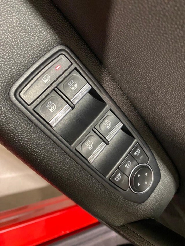 Inside Captur  Rojo Deseo