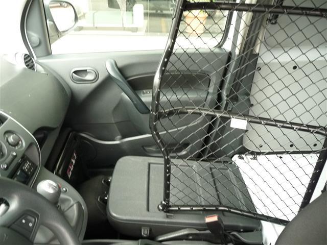RENAULT kangoo 00335610_VO38013550